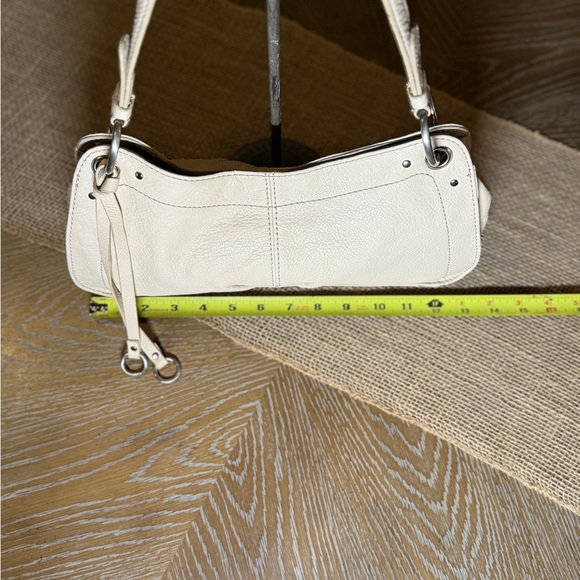 Alfani Cream Leather Shoulder Bag with Magnetic Closure - Picture 7 of 12